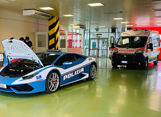 Lamborghini помогла итальянской полиции спасти двух человек