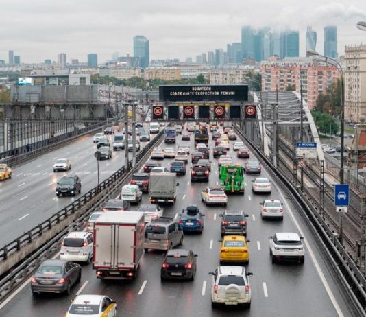 Массовый уход автобрендов и новый «Москвич». Главные события 2022 года