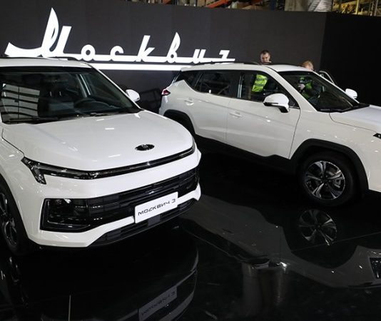 «Москвич 3» появится у дилеров в Москве не ранее января