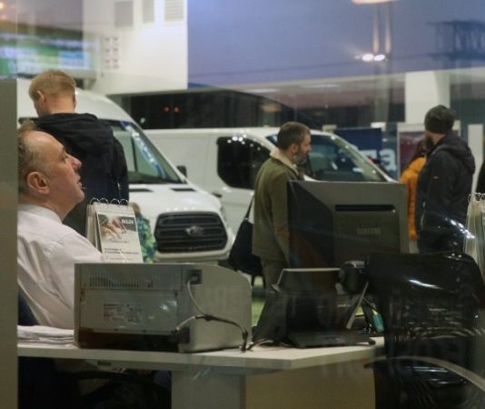 Автодилеры спрогнозировали падение рынка в РФ на 40% в I квартале 2023 года