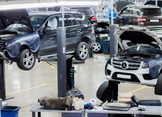 «Автодом» в начале года выкупит активы Mercedes в России