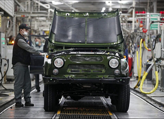 Петербуржец подал в суд на УАЗ