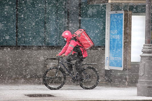 Названа дата вступления в силу изменений в ПДД по электросамокатам