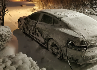 Электромобили Tesla теряют до 50% запаса хода на морозе