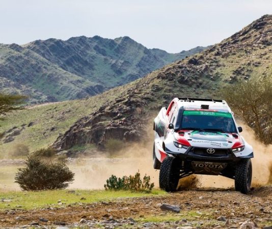 Язид аль-Раджи выиграл седьмой этап Дакара-2023, Янус ван Кастерен — быстрейший в грузовиках