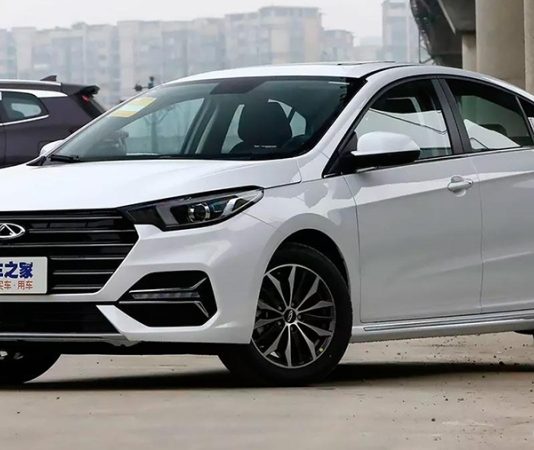 Марка Omoda представит в России новый седан в 2023 году