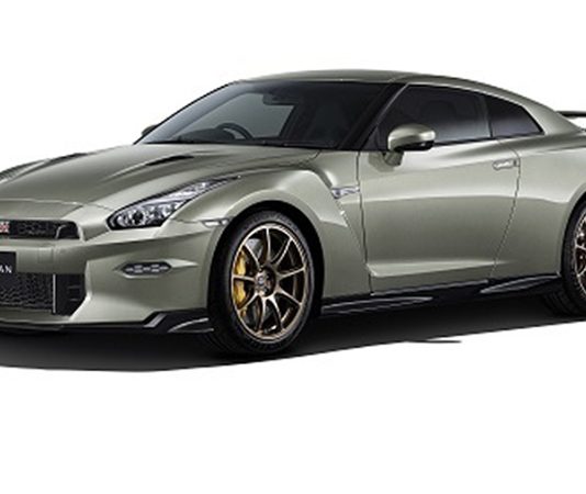 Nissan представила обновленный спорткар GT-R