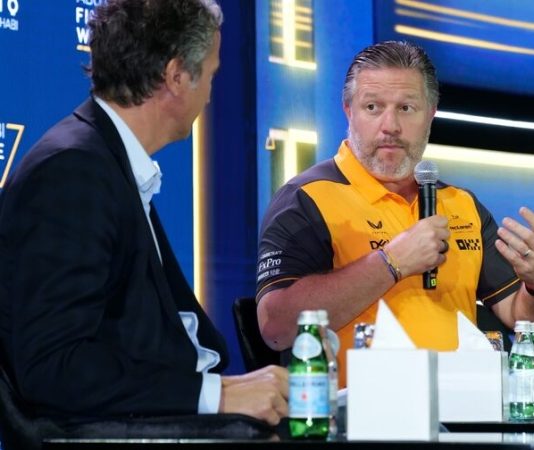 Новая аэротруба McLaren поможет в работе над болидом только 2025 года