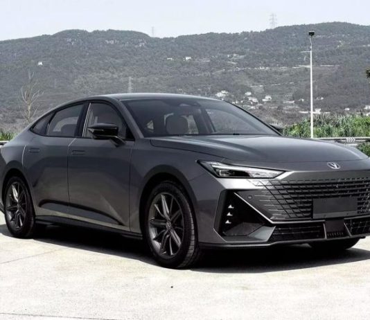 Новый лифтбек Changan Uni-V сертифицировали для российского рынка