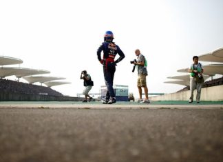 Официально: Ф1 исключила замену Гран При Китая – в 2023 году будет 23 гонки