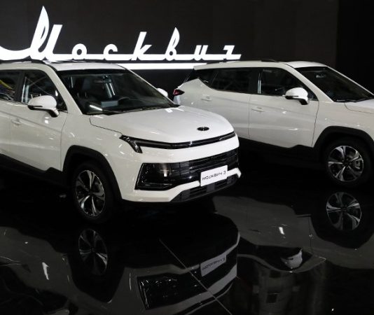 Первые «Москвичи» появились у российских дилеров