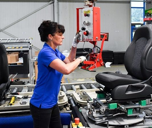 Производитель автокресел Lear намерен продать российский завод