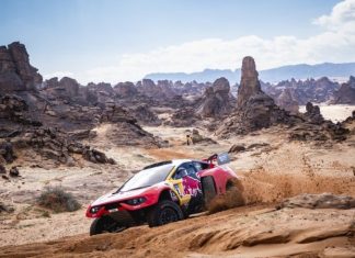 Себастьен Лёб выиграл четвёртый этап Дакара-2023, в грузовиках вновь победил Мартин Мацик