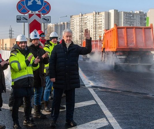 Собянин открыл движение на Старо-Рублевском путепроводе