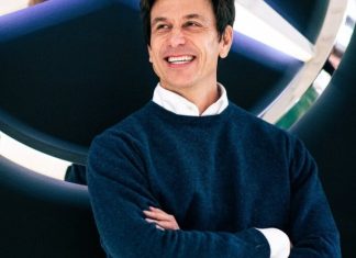 Тото Вольф: W14 выглядит как W13, но внутри совсем другая