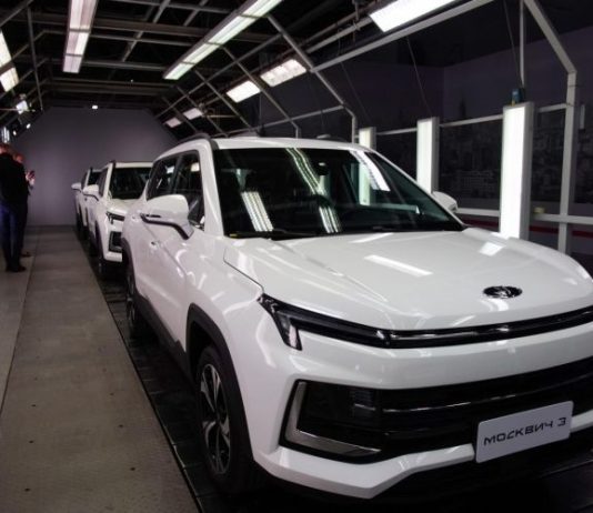 У российских дилеров появились первые «Москвичи»