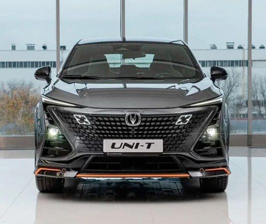 В России появился кроссовер Changan UNI-T с новым мотором