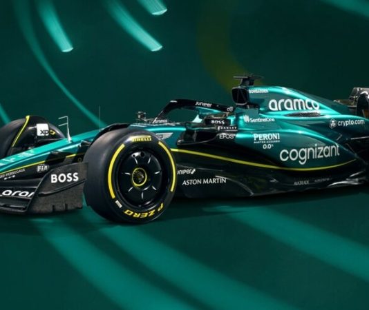 Aston Martin представила машину AMR23