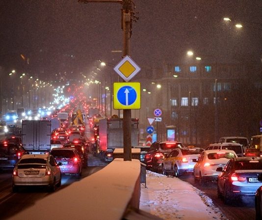 Автоэксперт назвал способ легко запустить двигатель автомобиля зимой