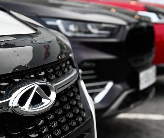 Авторынки Москвы и Петербурга в январе на 60% состояли из «китайцев»