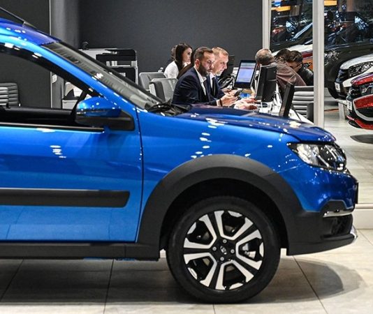 АвтоВАЗ поднимет цены на автомобили с 1 марта