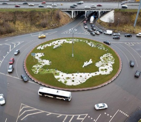Для водителей изменят правила движения по кругу. Это должен знать каждый