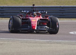 Ferrari обкатала новый болид SF-23 во Фьорано. Фото