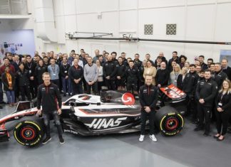 Haas показал новый болид VF-23 вживую
