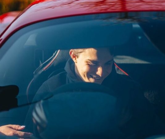 McLaren показал первый день Оскара Пиастри на базе команды