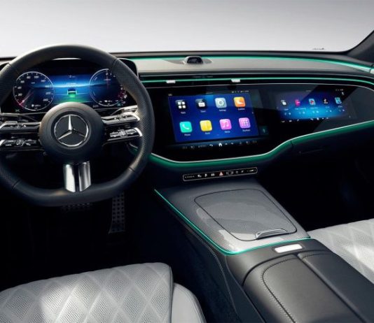 Mercedes показал интерьер нового E-класса