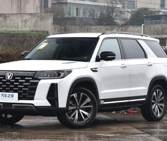 Новый внедорожник Changan CS95 представят в Китае 14 февраля