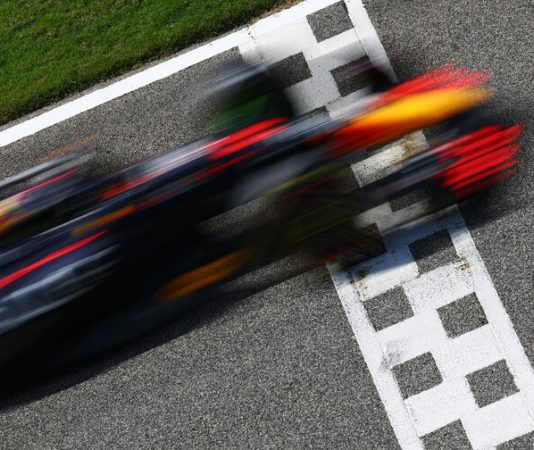 Сводные результаты зимних тестов Формулы 1: лучшие круги и километраж