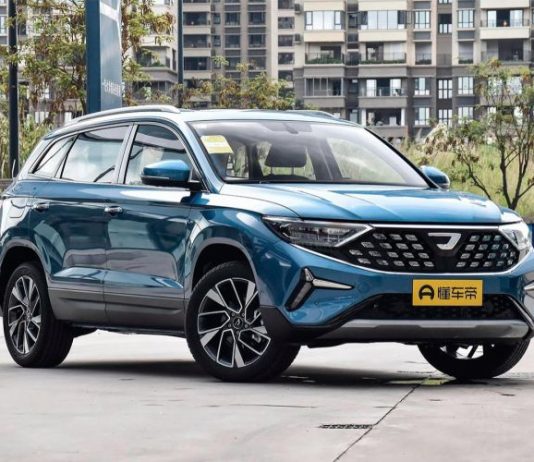 В Россию привезут новый кроссовер Jetta VS7 за 3 млн руб.