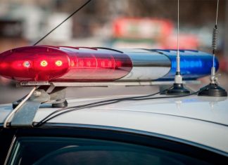 Водительницу оштрафовали за катание сноубордиста на тросе в центре Москвы