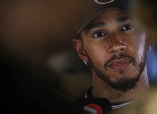«Больше мне нечего сказать». Льюис Хэмилтон – про слухи об уходе из Mercedes