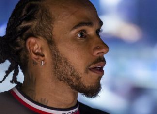 «Его не интересуют деньги». Эксперт – о контракте Хэмилтона с Mercedes