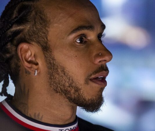 «Его не интересуют деньги». Эксперт – о контракте Хэмилтона с Mercedes