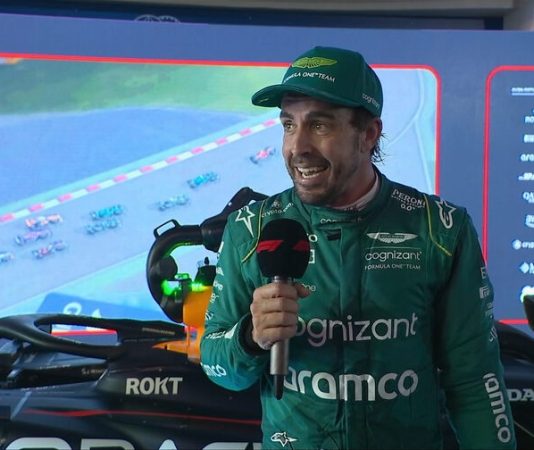 Фернандо Алонсо: Это невероятно! У Aston Martin вторая лучшая машина!