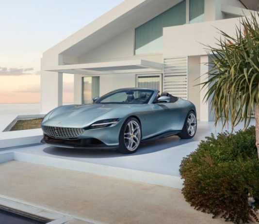 Ferrari представила новую четырехместную модель