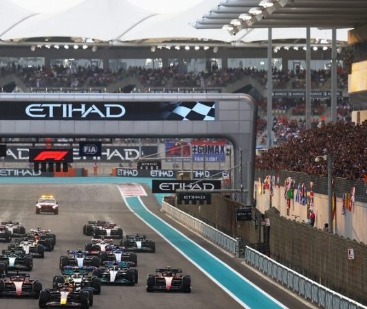 Формула 1 отчиталась о росте доходов на 20%