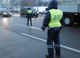 ГИБДД предупредила про штрафы за тонировку