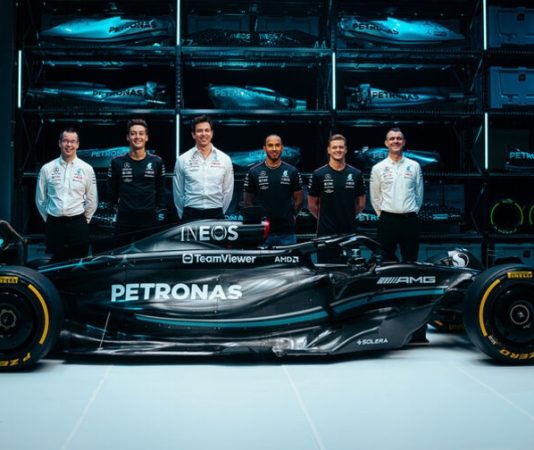 Как Mercedes построит другую машину в рамках бюджета? Тото Вольф ответил