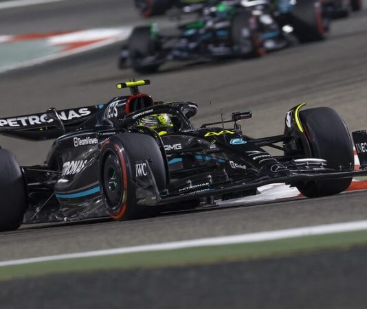 Крейг Скарборо назвал два варианта решения проблем команды Mercedes