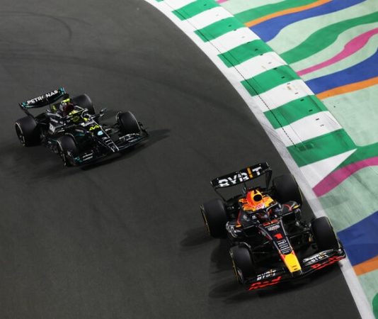 Марк Пристли: Хэмилтон забыл, как доминировала Mercedes в 2014 году?