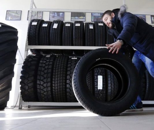 Метеоролог предостерегла водителей от поспешной смены резины