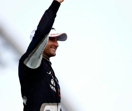 Митч Эванс выиграл гонку Формулы Е в Бразилии