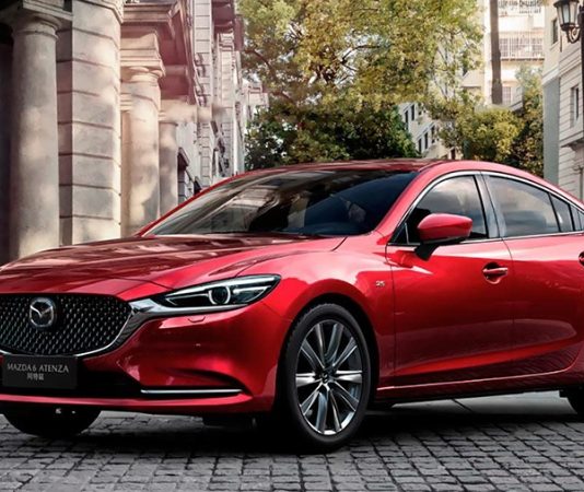На российском рынке весной появятся автомобили Mazda Atenza и Toyota Avalon