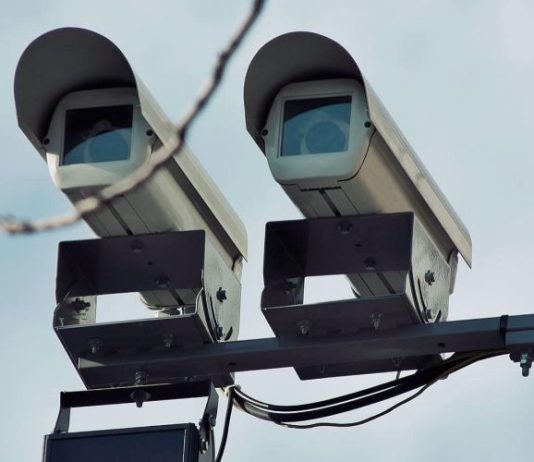 Нарушители ПДД получат штрафы с камер за езду без ОСАГО. Подробности