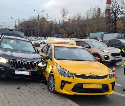 Названы самые аварийные трассы в Москве по итогам 2022 года