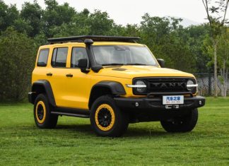 Внедорожник Tank 300 в Китае получит бензиновый V6
